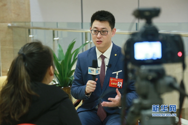 向西開放，向東集散，構(gòu)筑東西雙向互濟(jì)新門戶