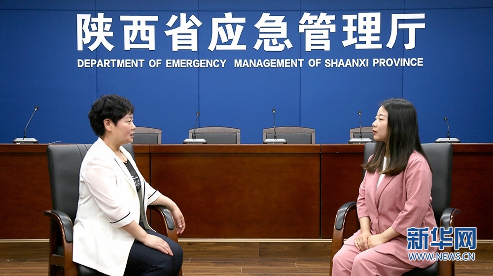 【新華訪談】王玲:把安全生產(chǎn)責(zé)任扛在肩上、記在心頭、抓在手中